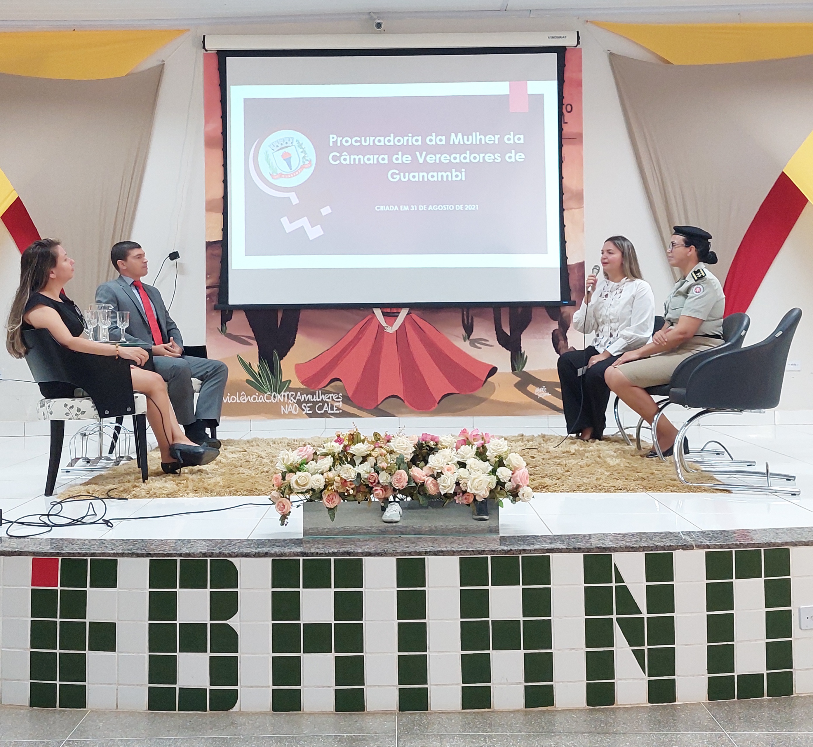 PROCURADORIA ESPECIAL DA MULHER DA CÂMARA DE GUANAMBI PARTICIPA DO II SEMINÁRIO SOBRE VIOLÊNCIA CONTRA A MULHER 